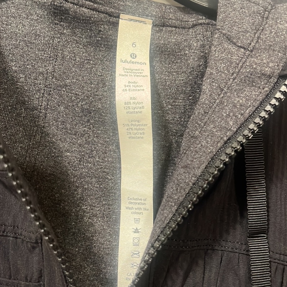 Lululemon Dance Studio Hoodie Jacket Size 6 - Picture 8 of 8
